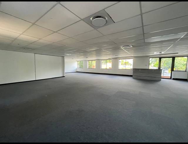 291.80M² OFFICE TO LET IN BRYANSTON